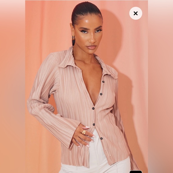 Pretty little Plisse shirt - Picture 2 of 4